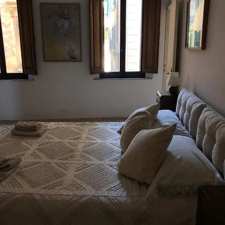 Apartment La Casa Di Evelina *